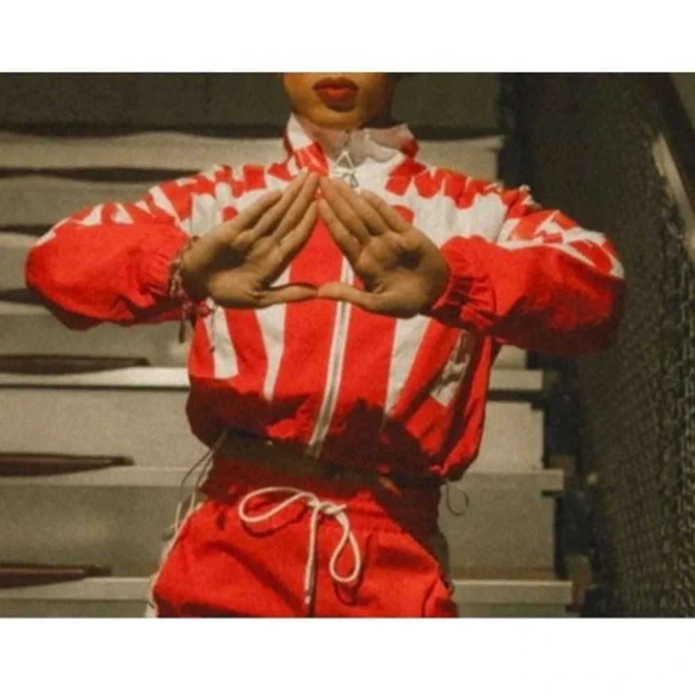 Her Sista's Closet Women's Red 1913 Yard Runner Track Jacket Size M NWT‎